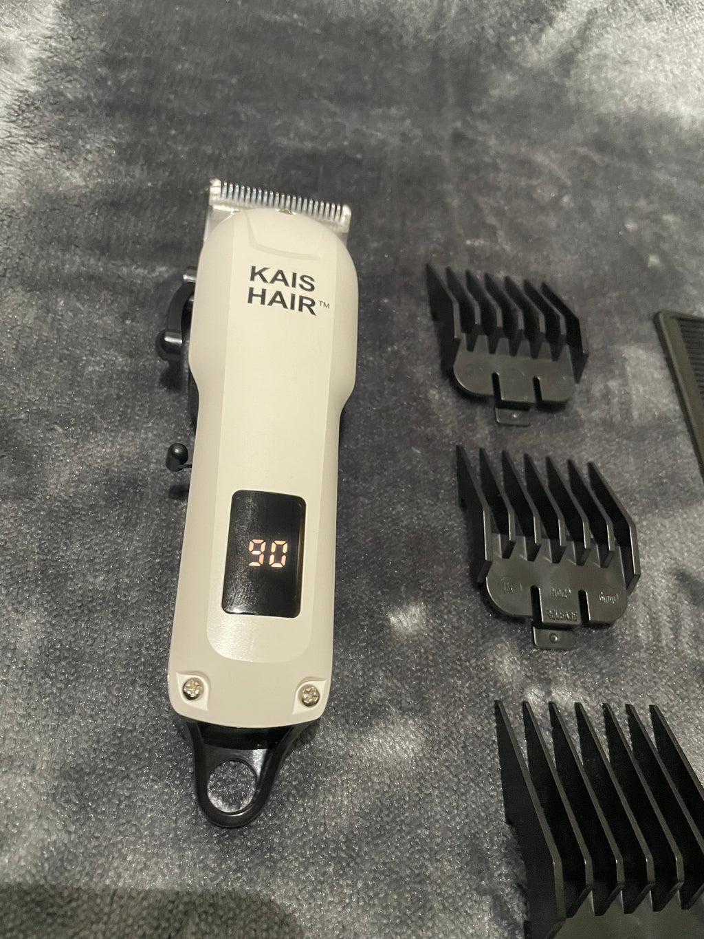 KAIS HAIR™ – Tondeuse Sans Fil Pro à Lame Acier & Écran LCD
