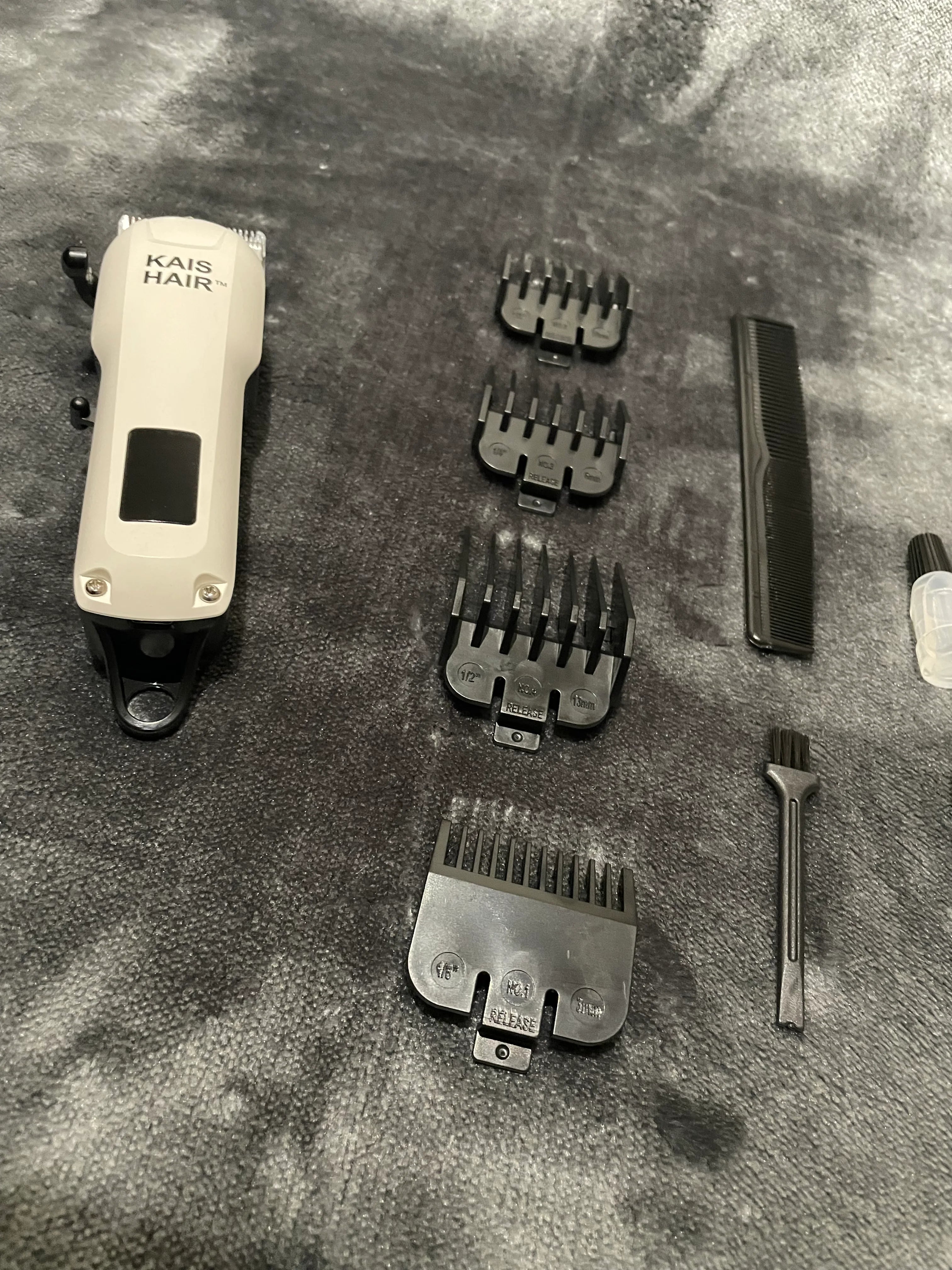 KAIS HAIR™ – Tondeuse Sans Fil Pro à Lame Acier & Écran LCD